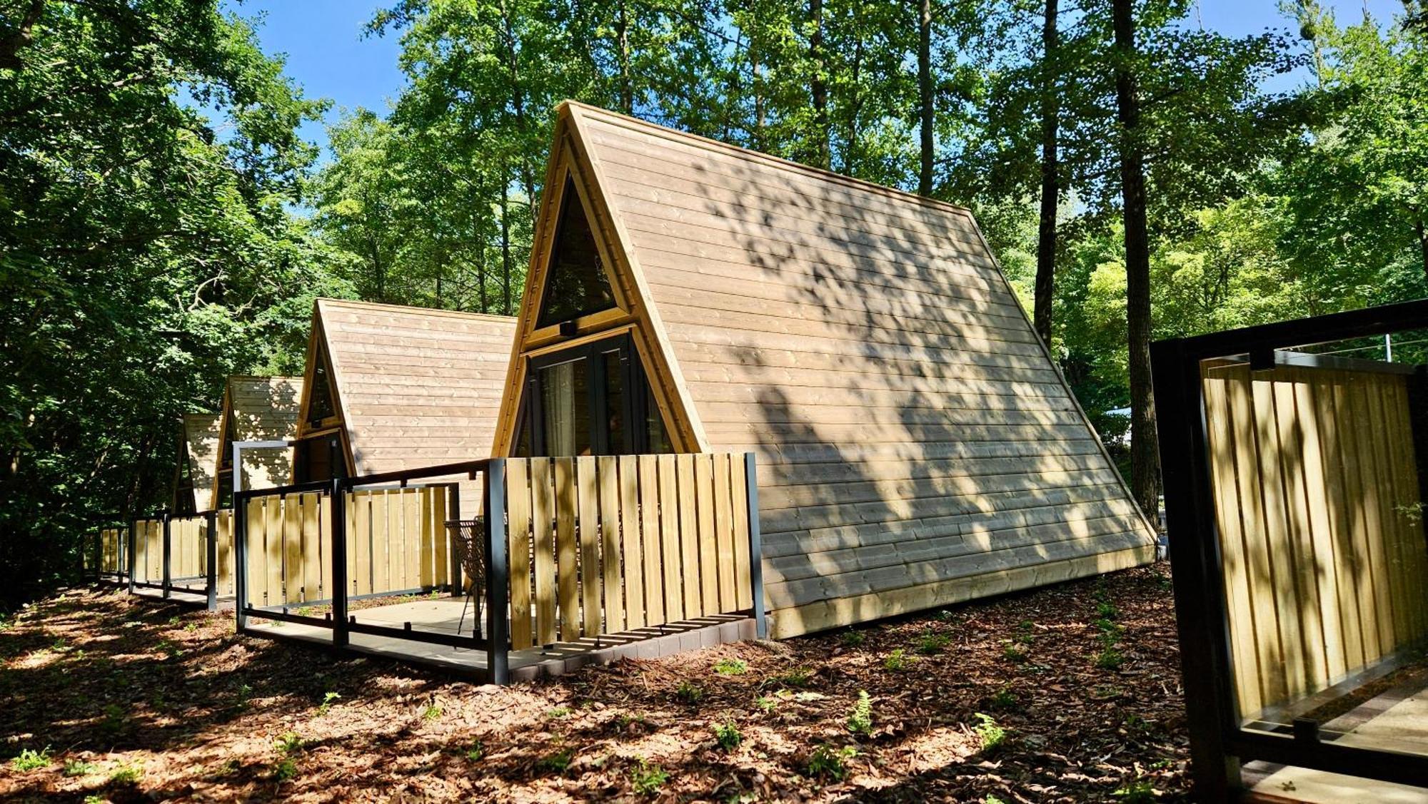 Metropolis Campglamping Кемпінг